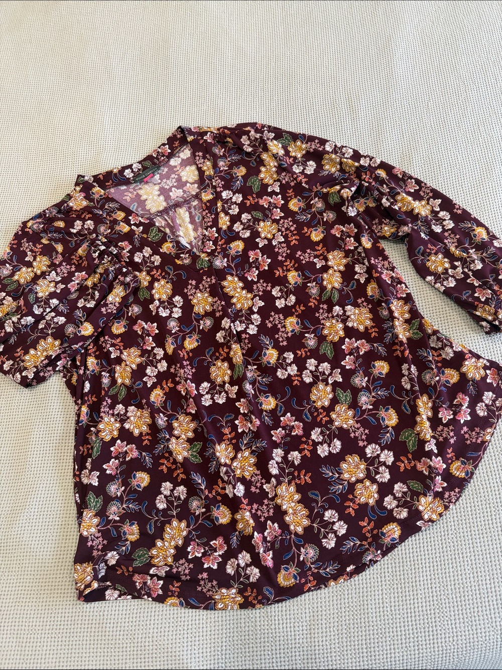 Vince Camuto Burgundy Floral V-Neck Blouse